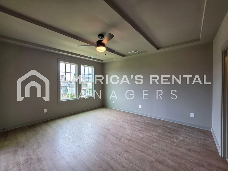 4422 Foxcote Ln — Photo 34