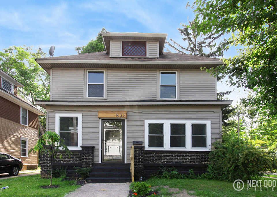 1st image of 835 Kalamazoo Ave SE