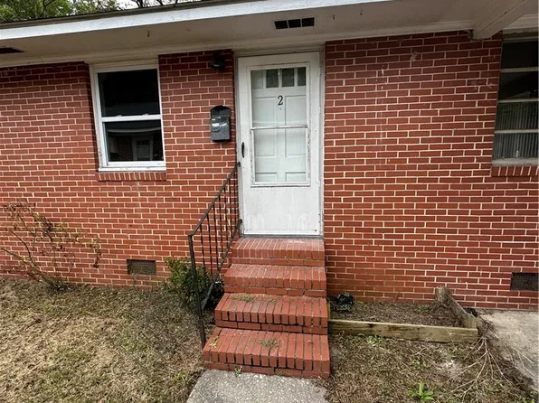 715 S 3rd St, Smithfield, NC