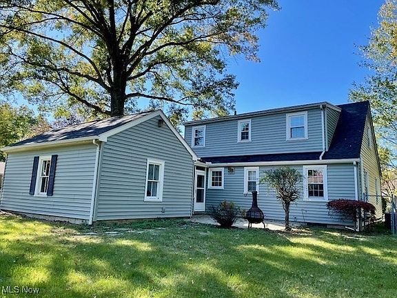2nd image of 325 Owosso Ave