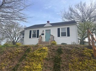 1211 Mount Erin Dr, Richmond, VA 23231