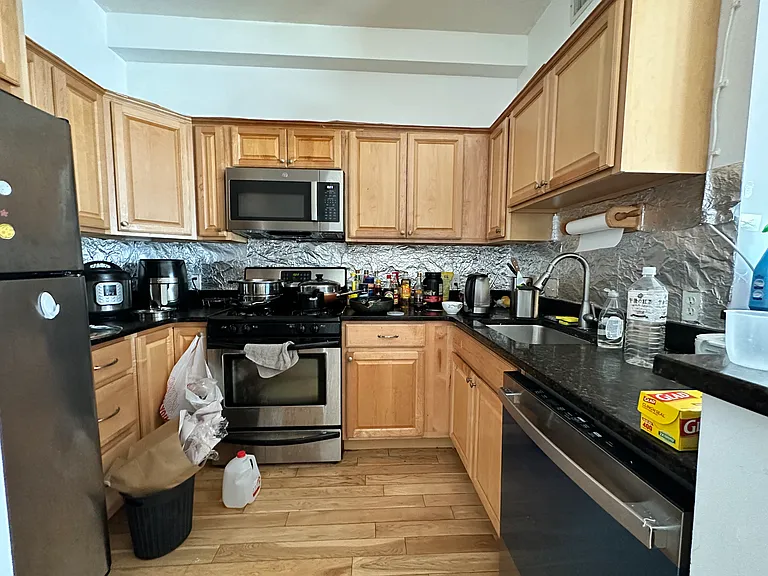 190 Summer St #404 — Photo 1