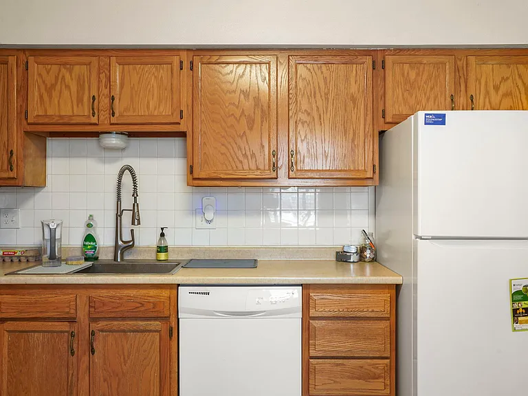 3270 Cortina Dr — Photo 9