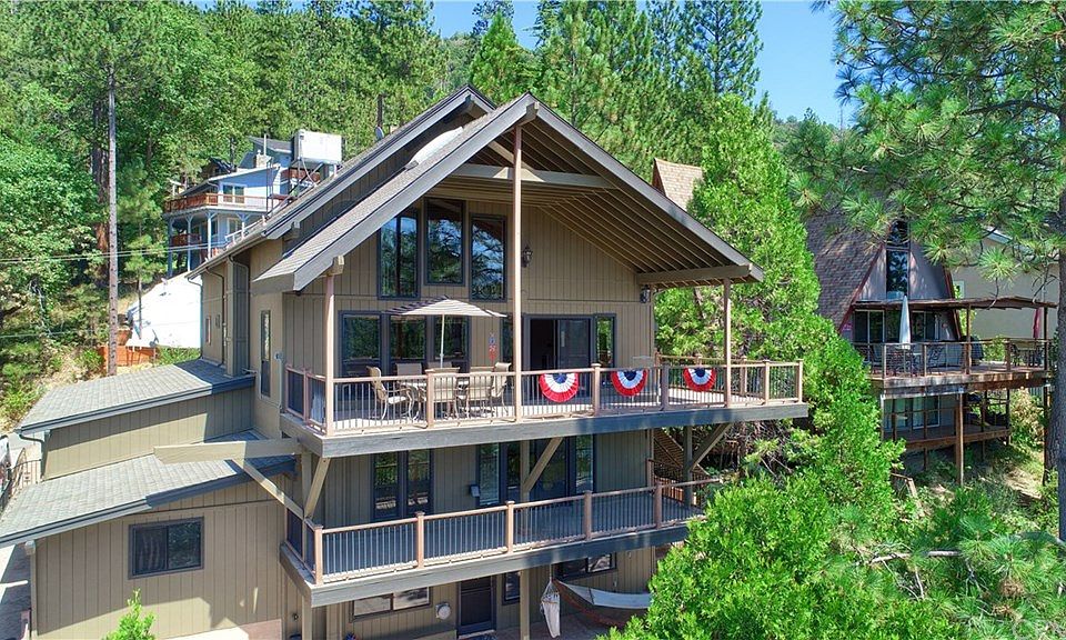 1st image of 37716 Shoreline Dr