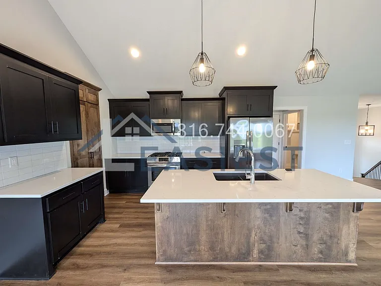1209 NW 3rd St — Photo 7