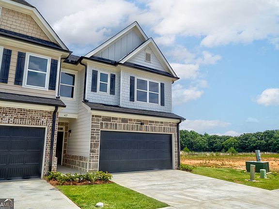 2nd image of 47 Crest Dr #8
