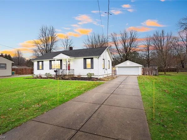 9012 Evergreen Dr, Mentor, OH 44060