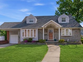 119 Woodoak Drive, Westbury, NY 11590