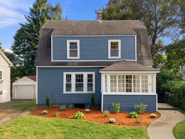 31 Barnard Rd, Worcester, MA 01605