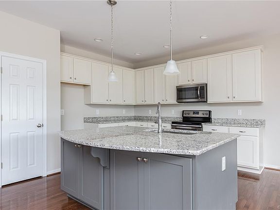 4th image of 13903 Stanley Park Dr