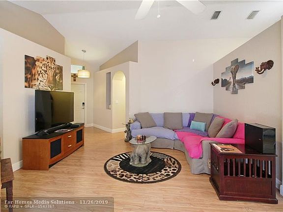 5th image of 5326 NW 48th St