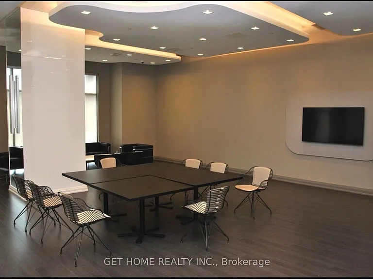 20 Meadowglen Pl #2401 — Photo 27