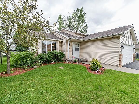3rd image of 7092 148th Ln NW