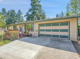38600 Sandy Heights St, Sandy, OR 97055