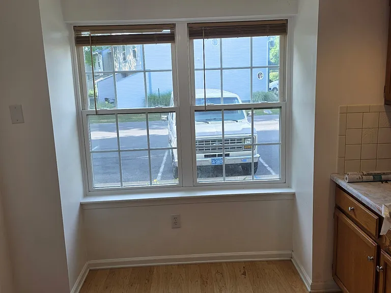 131 Freedom Ct — Photo 6
