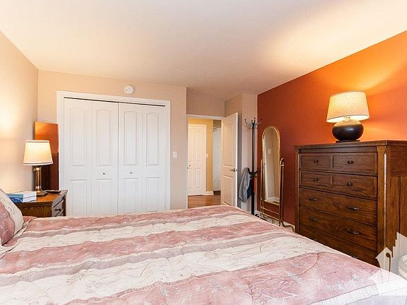 5th image of 4200 N Marine Dr #21700