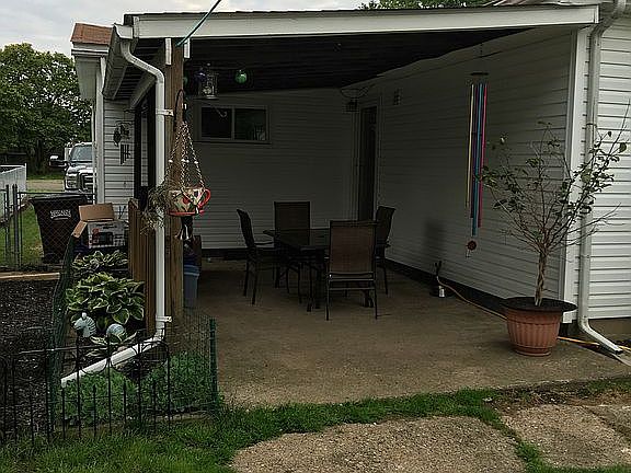 5th image of 988 Idlewilde Ave