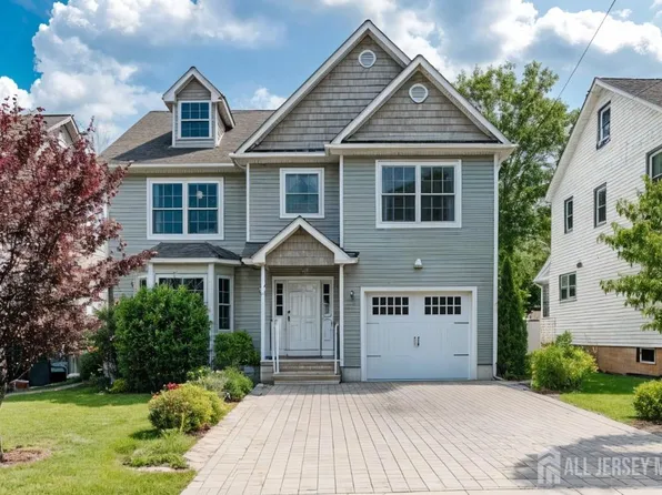 169 Metuchen Ave, Woodbridge, NJ 07095
