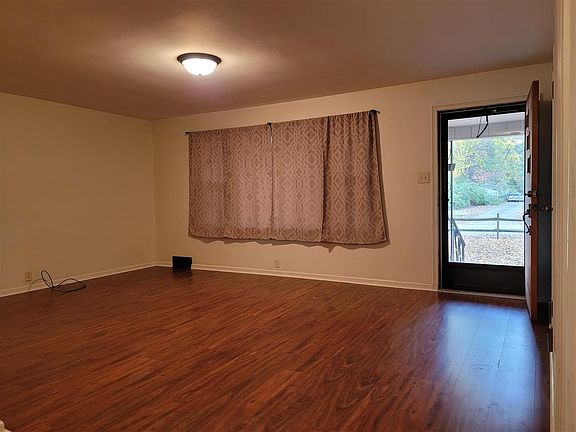 2nd image of 2315 Washington Ave