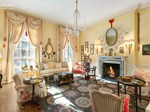 121 East 65th Street image 9 of 24