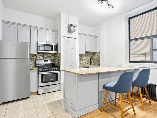 371 Fort Washington Ave APT 1C, New York, NY 10033