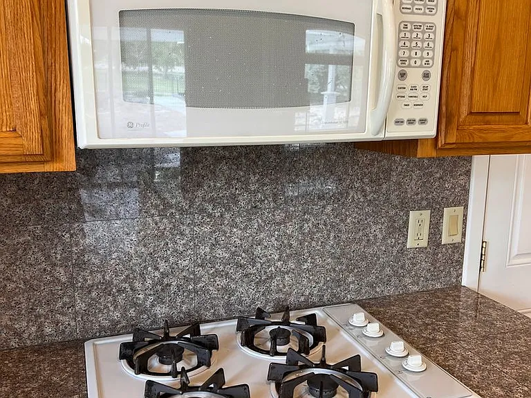 1021 Pepper Ln — Photo 15