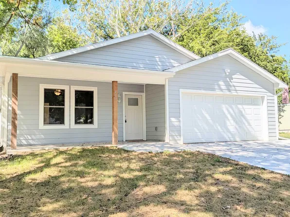 413 State St, Emporia, KS 66801