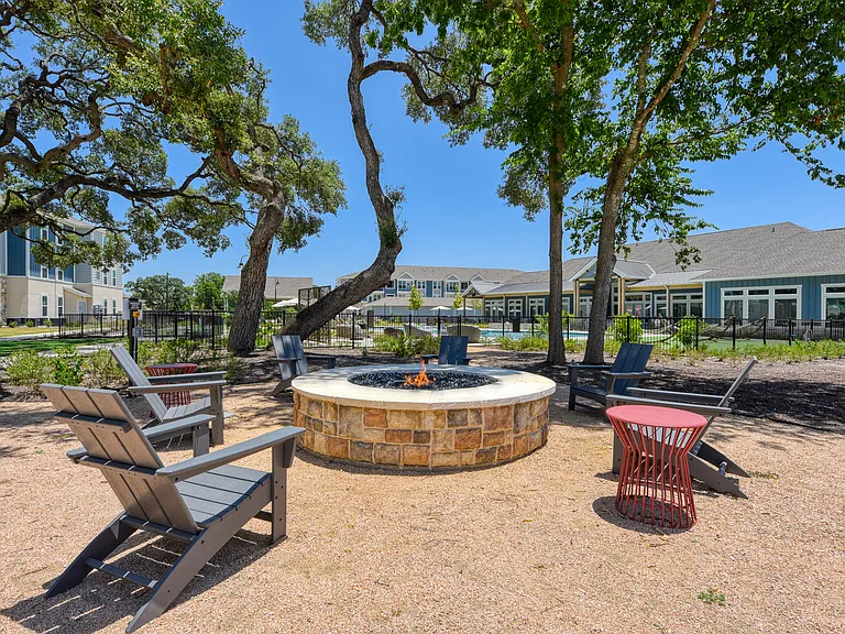 Estraya Boerne — Photo 6