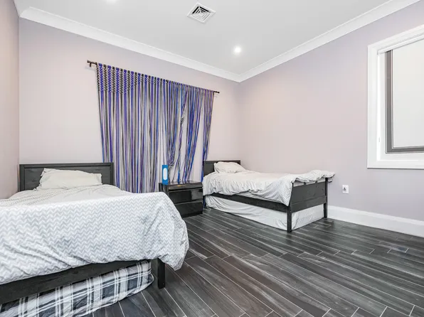 190-22 Nero Avenue image 13 of 43