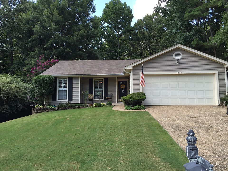 1st image of 13620 Maple Leaf Dr