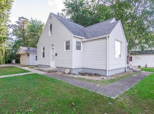 411 E Hull St, Mc Leansboro, IL 62859
