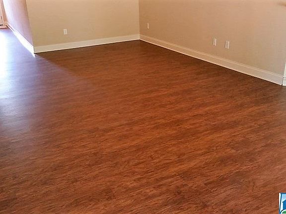 3rd image of 918 Brookstone Pl