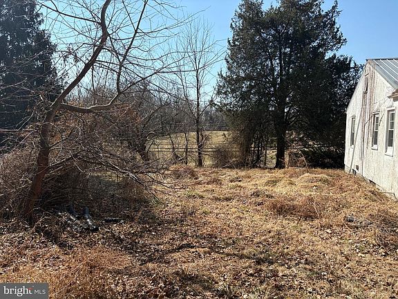 5th image of 2398 Frenchtown Rd