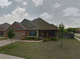 1114 Woods Rd, Forney, TX 75126