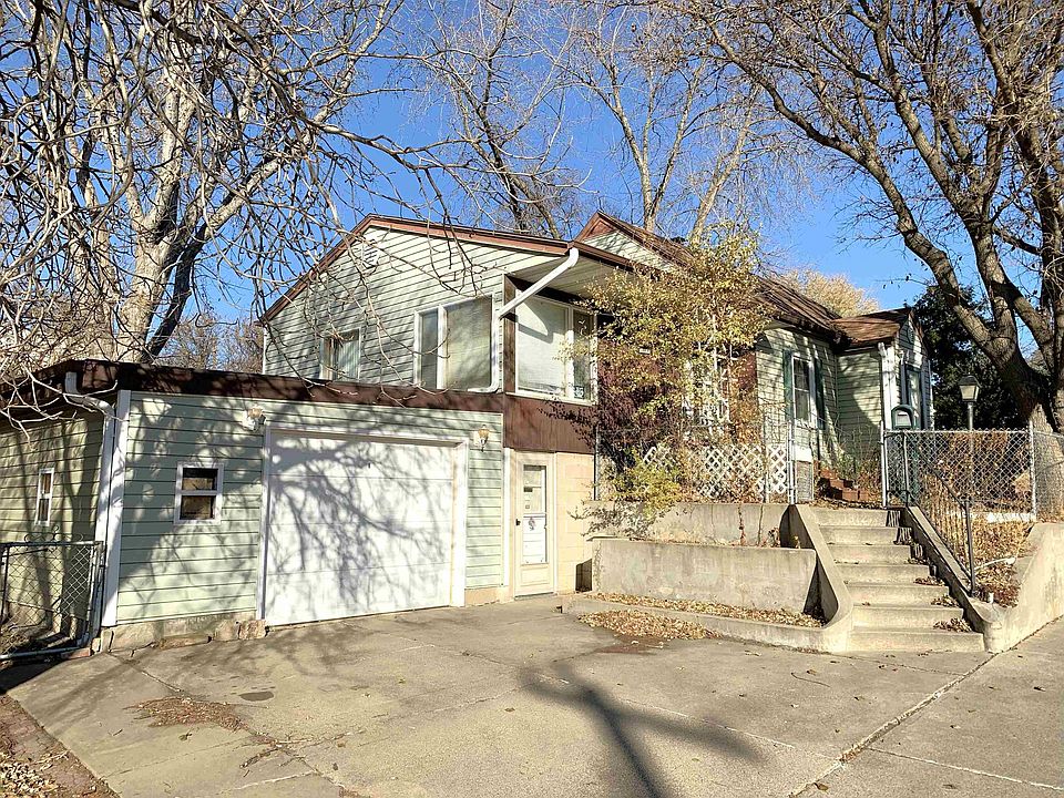 1st image of 1312 E 11th St
