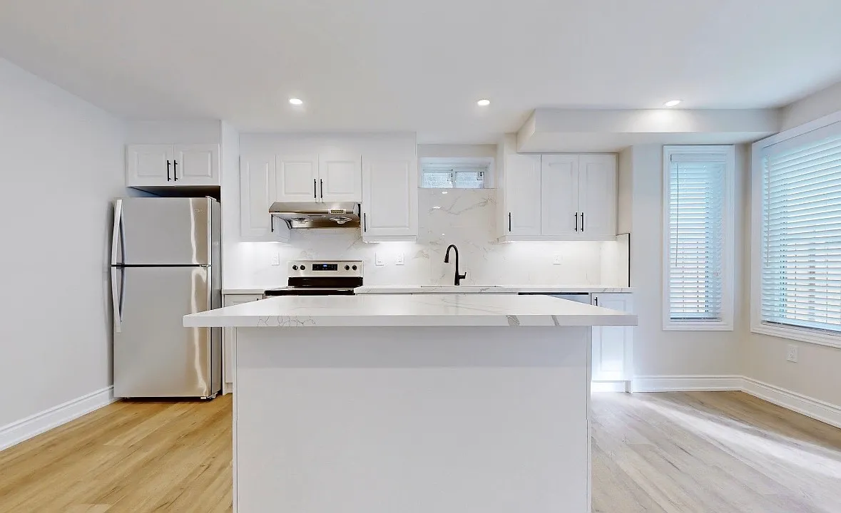 2 bed, 800 sqft, $1,999 — Photo 3