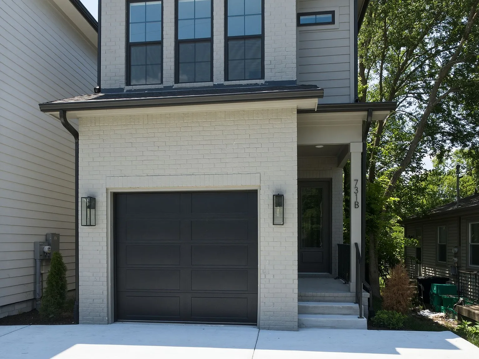 3 bed, 3.5 bath, 2210 sqft, $4,200 — Photo 3