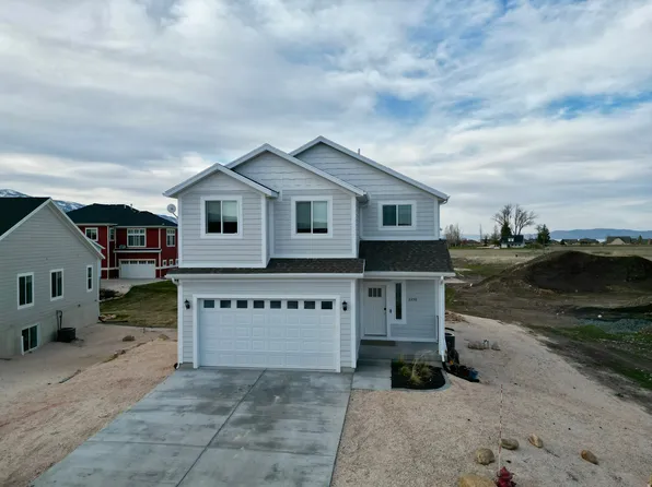 2250 S Beachcomber Ln, Garden City, UT 84028