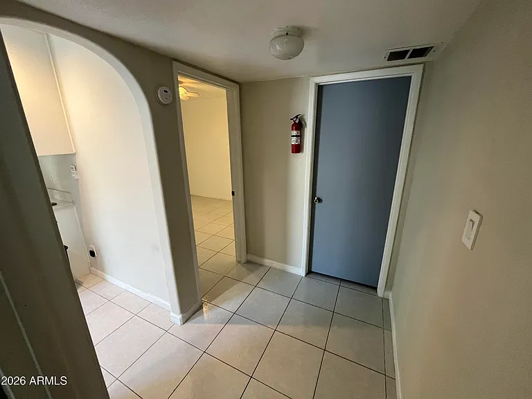 4112 W Hearn Rd — Photo 12