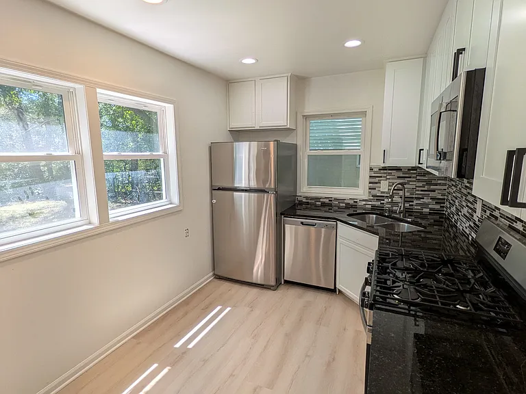 58 Wheelock Pkwy E — Photo 5
