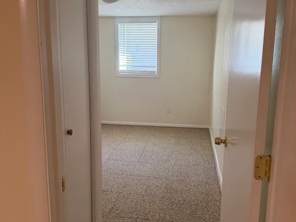 1725 Olney Rd, Falls Church, VA 22043