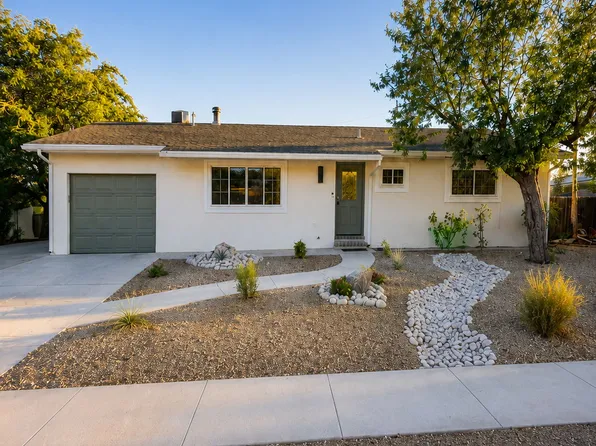 351 N Saguaro Dr, Washington, UT 84780
