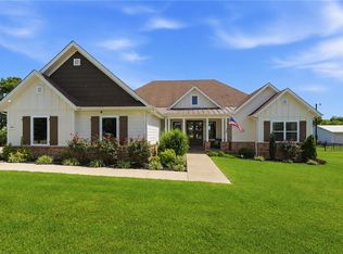 13615 Bethel Blacktop Rd, Farmington, AR 72730