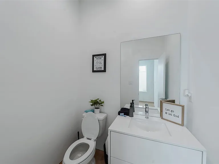 3511 Bell St — Photo 14