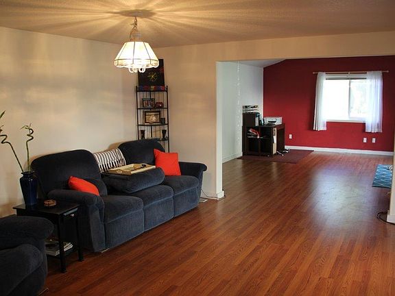 4th image of 11502 NE 32nd St