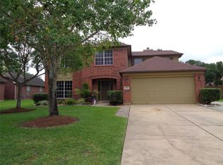 54 Plum Ct, Lake Jackson, TX 77566
