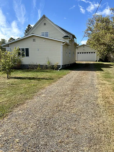 301 1st Ave N Photo 1