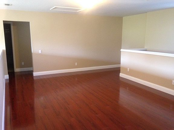 Upstairs Bonus Room