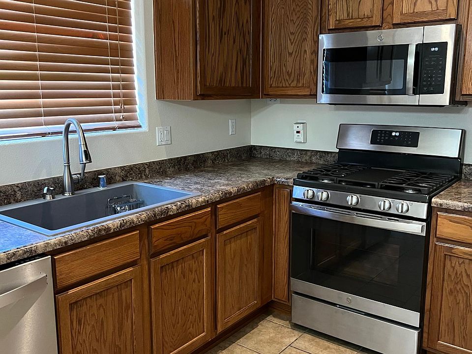 2nd image of 2514 Candlewood Cir