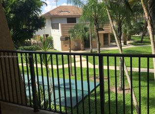 8261 SW 128th St APT 204, Pinecrest, FL 33156
